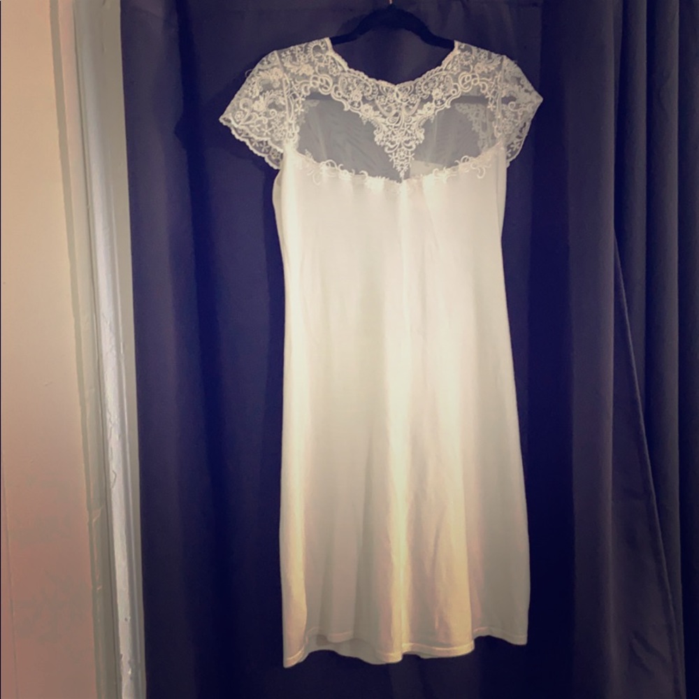 White lace dress